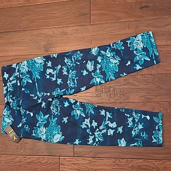 NWT Old Navy women's Cropped leggings size Large Tall - Picture 2 of 6